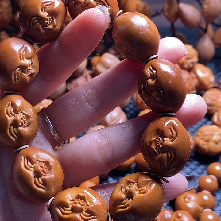 吊坠橄榄核知足常乐