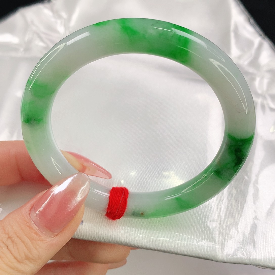 翡翠未镶嵌手镯51.1圈177