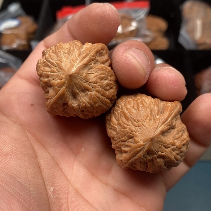 赤***水文玩核桃吊坠铁锤