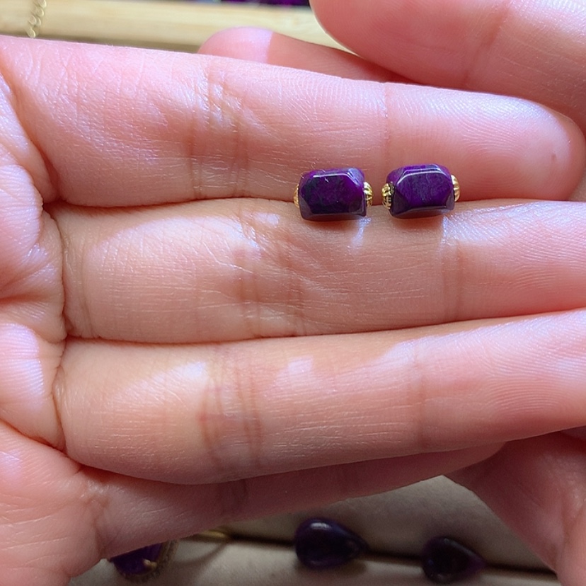 【闪购商品】苏纪石（舒俱来）耳钉18K金镶嵌