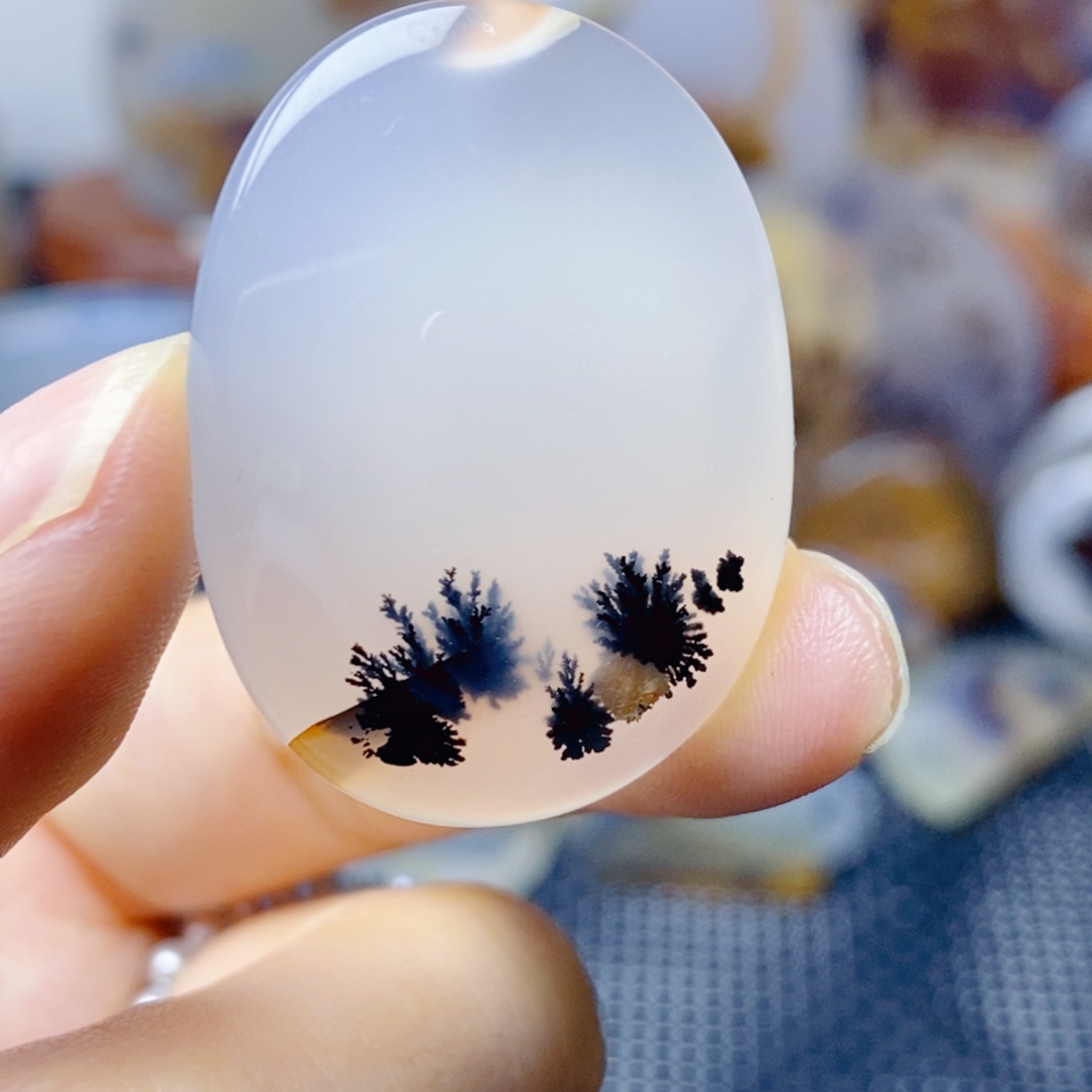 玛瑙/玉髓未镶嵌珠宝奇石