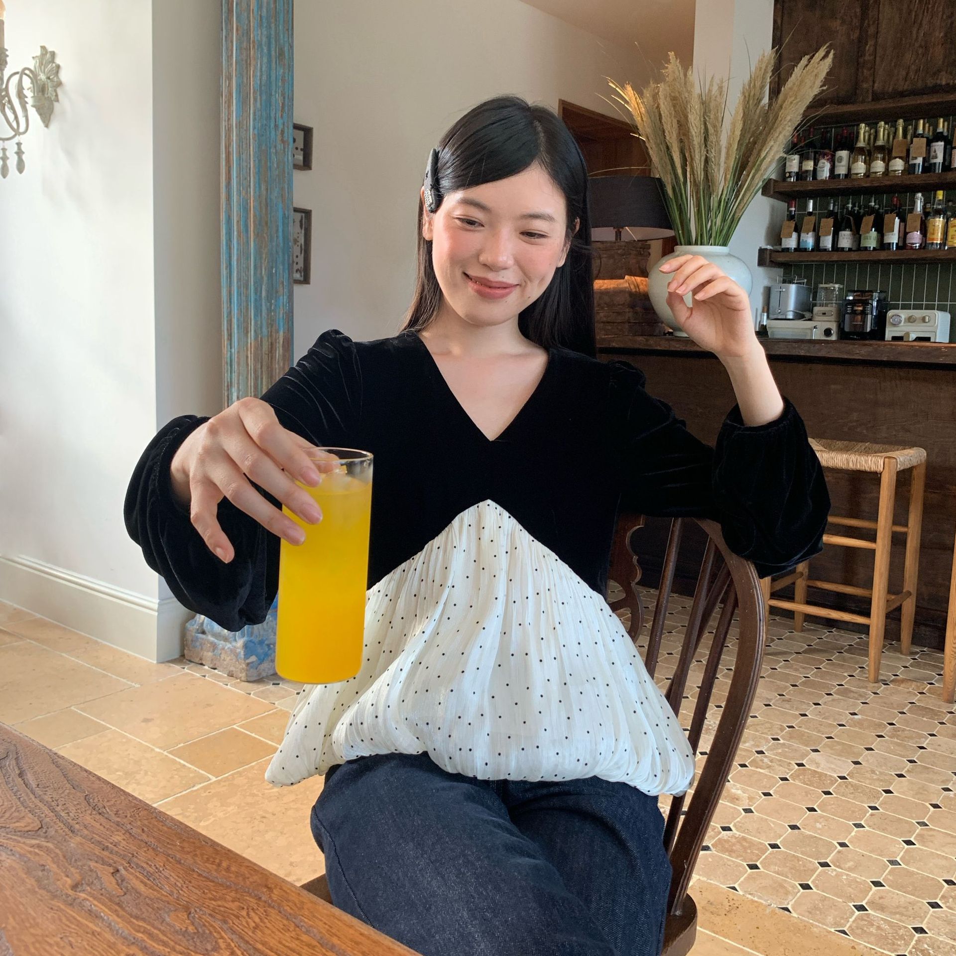 秋季25秋小个子复古减龄拼接长袖V领丝绒卫衣女F6637