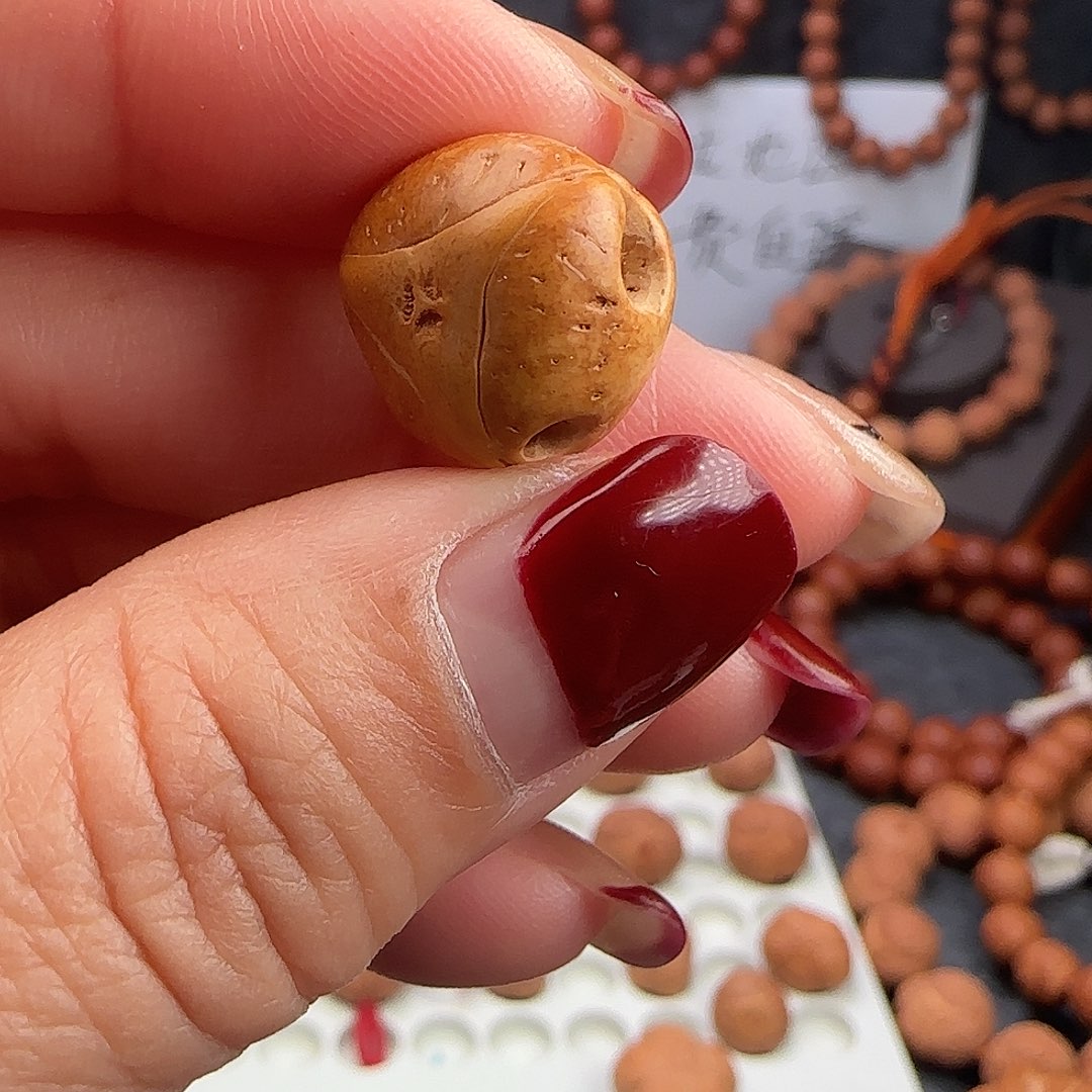 凤眼菩提吊坠木鱼