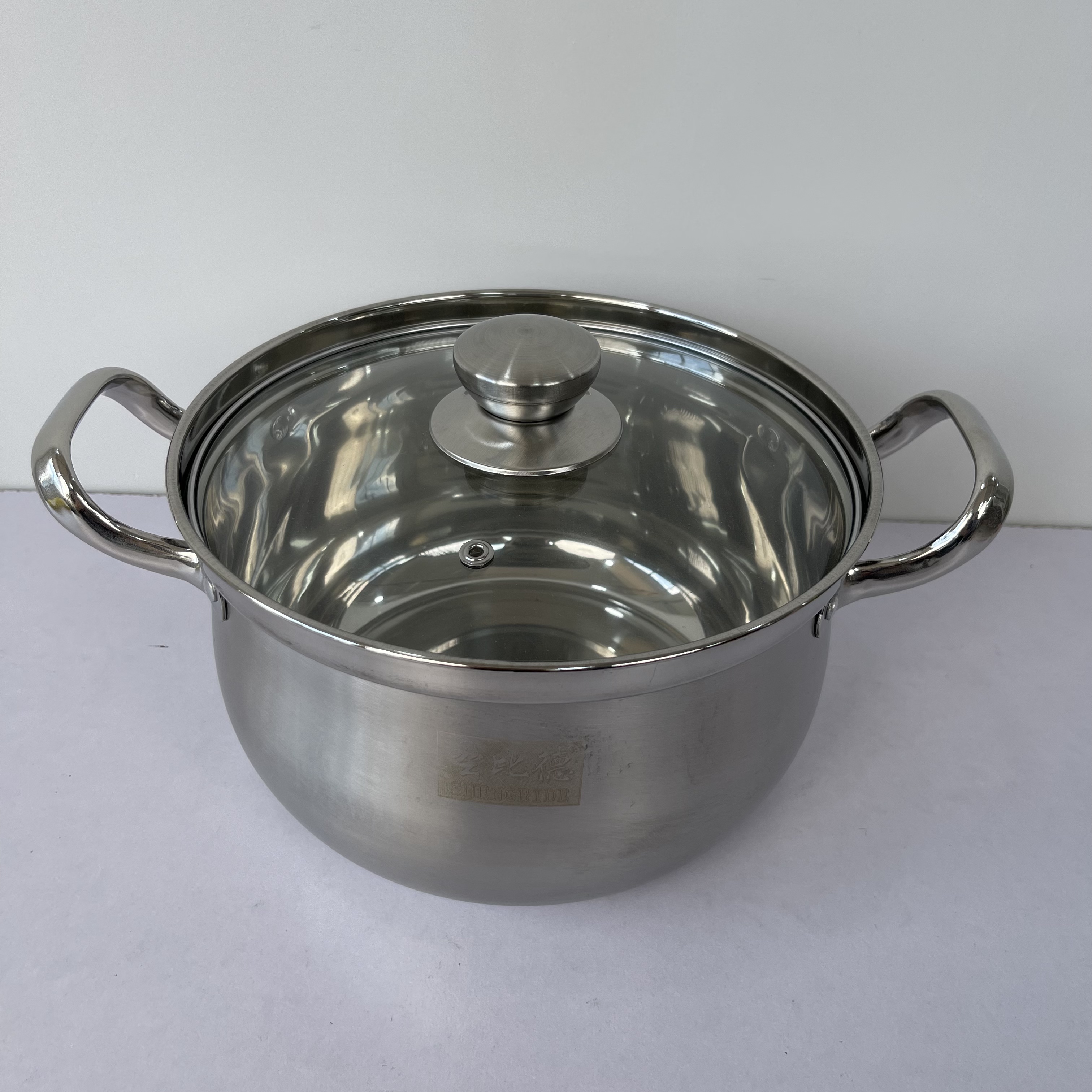 高颜值不锈钢苹果锅双耳汤锅F1