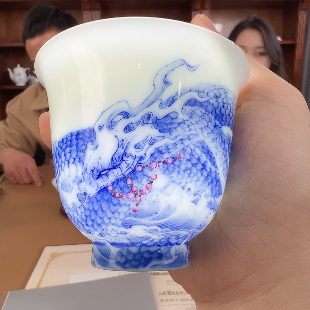 瓷柴窑青花加彩灵蛇献瑞铃铛杯