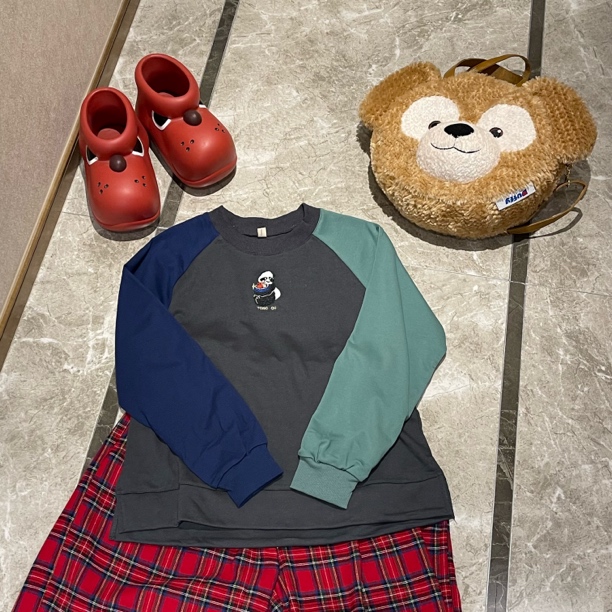 毛圈拼接复古熊猫刺绣宽松卫衣女