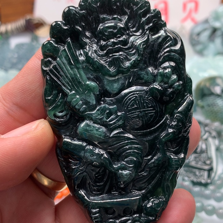 翡翠颈饰未镶嵌保真天然A货翡翠