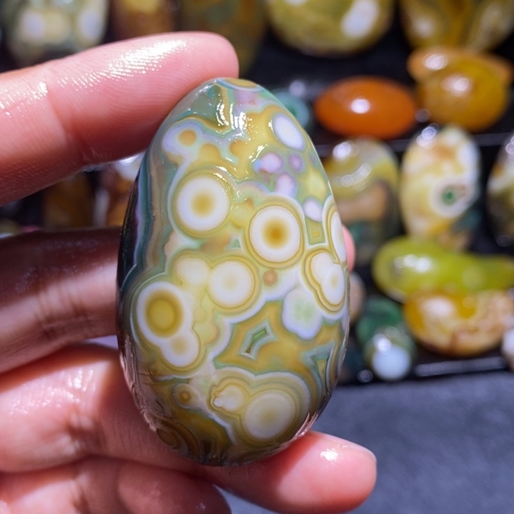 未镶嵌玛瑙/玉髓珠宝奇石