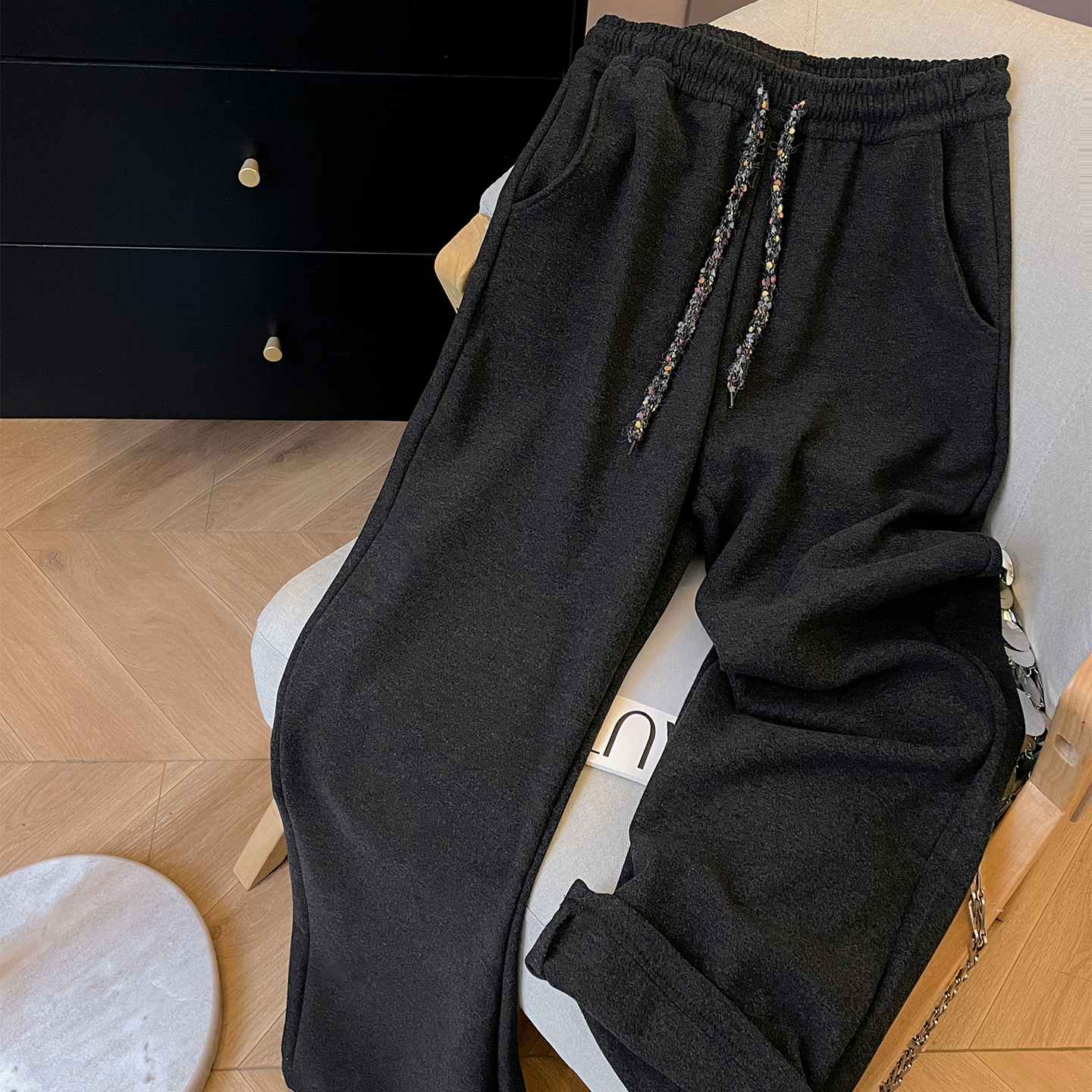 小C家 抽绳卫裤女2025新款冬季羊绒裤显瘦直筒裤垂感高级感休闲裤