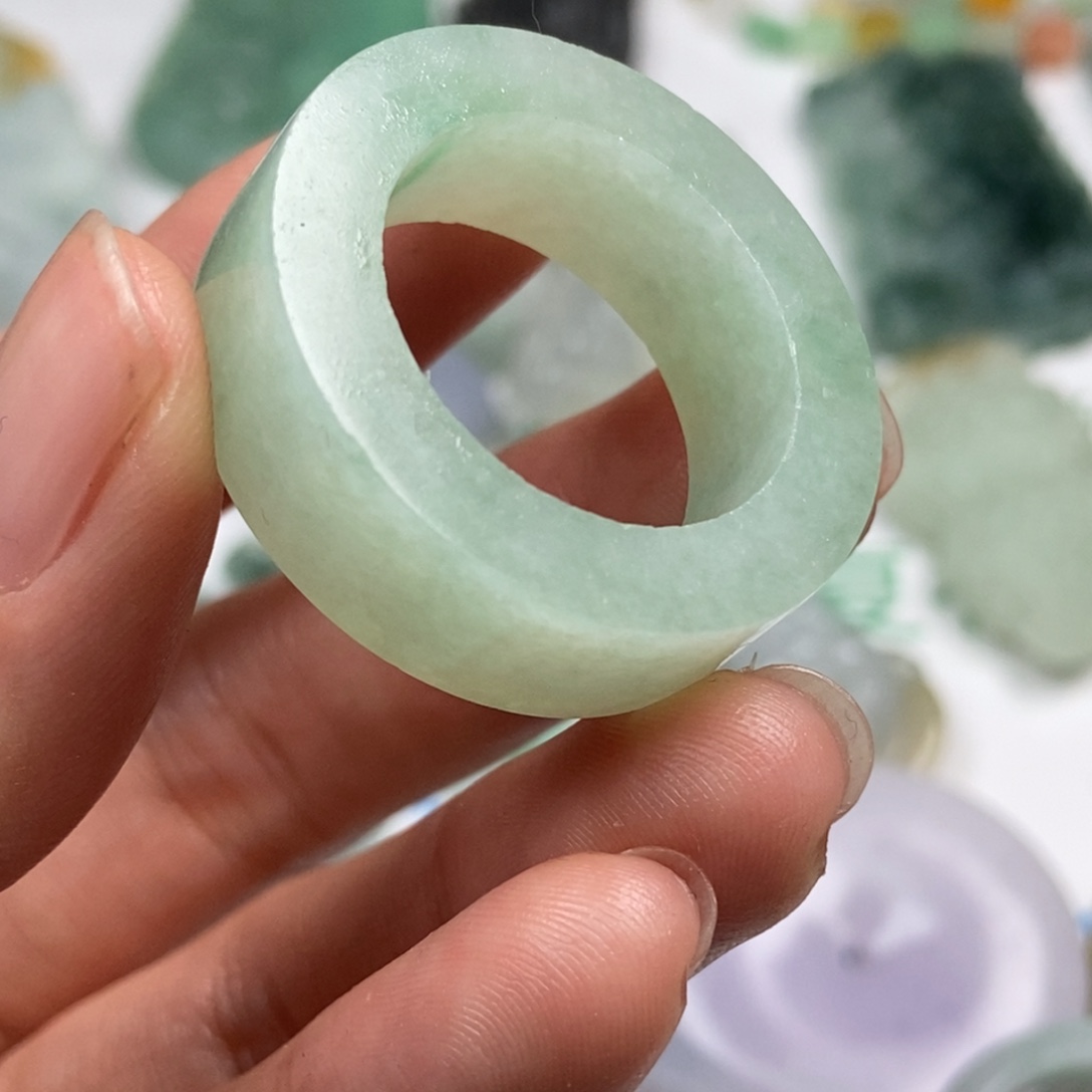 定制翡翠未镶嵌翡翠