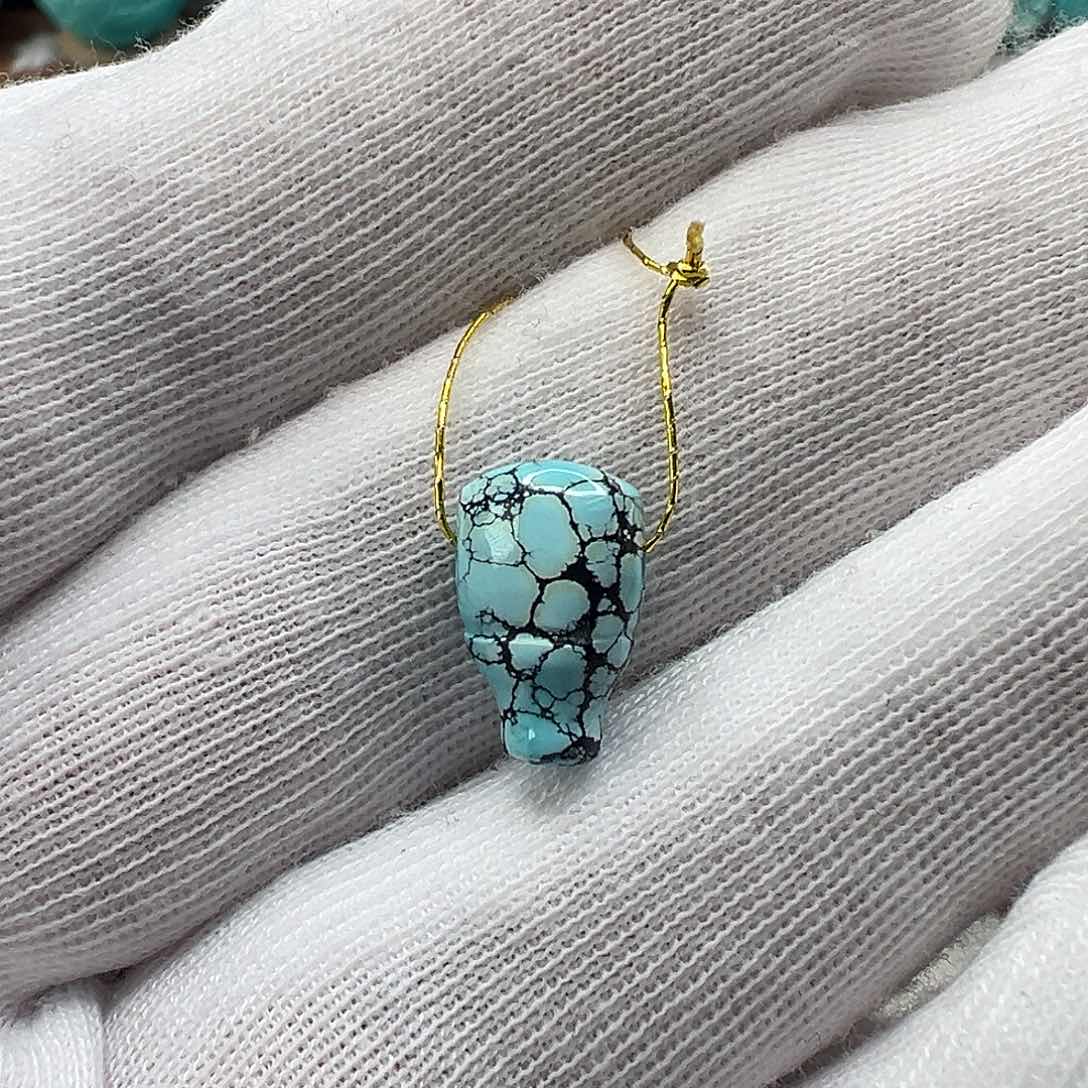 绿松石配饰未镶嵌