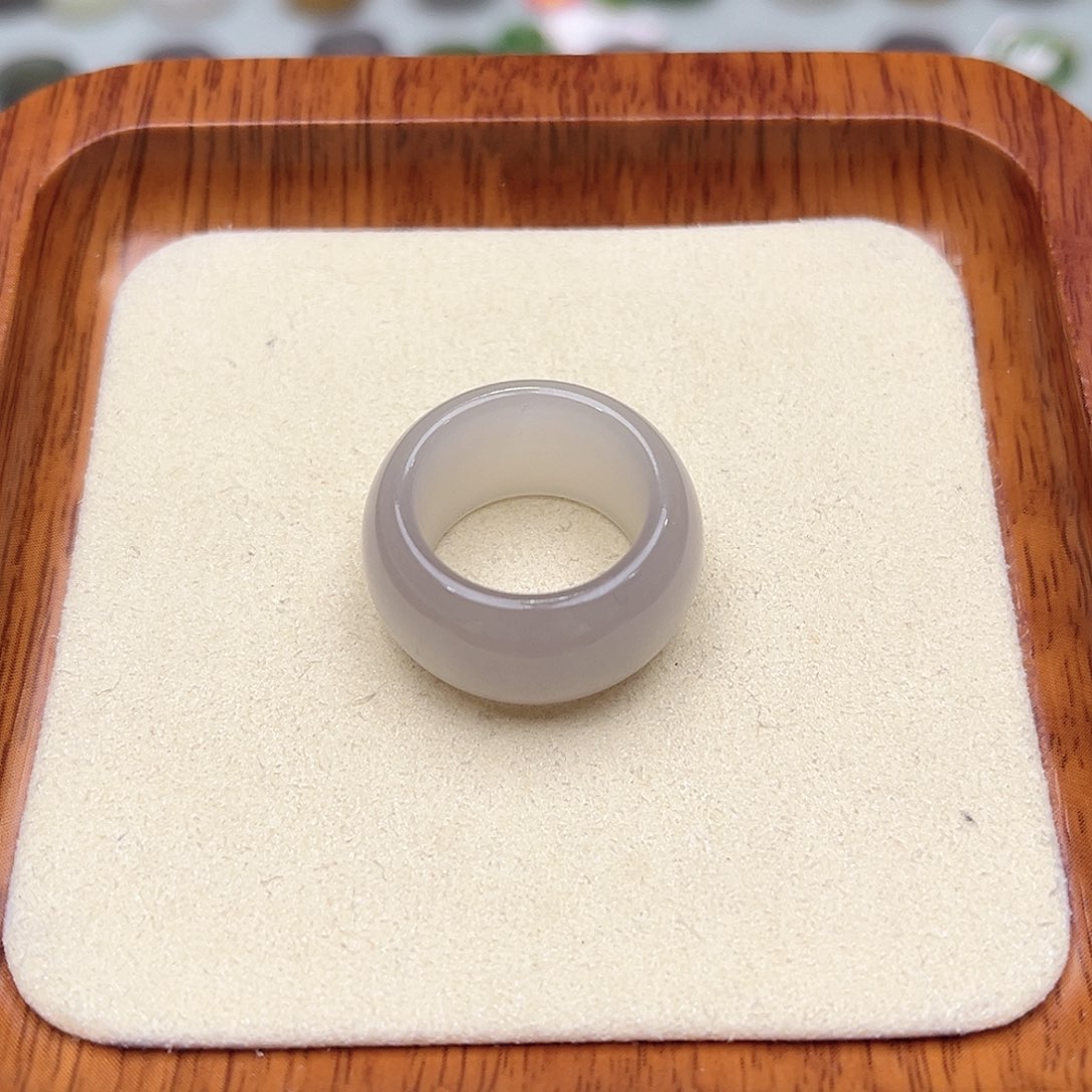 和田玉戒指未镶嵌内径16.4