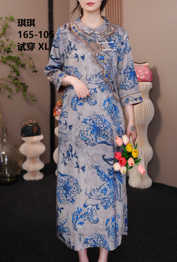 6512【香云·青花瓷】国风刺绣花萝遮肚子连衣裙