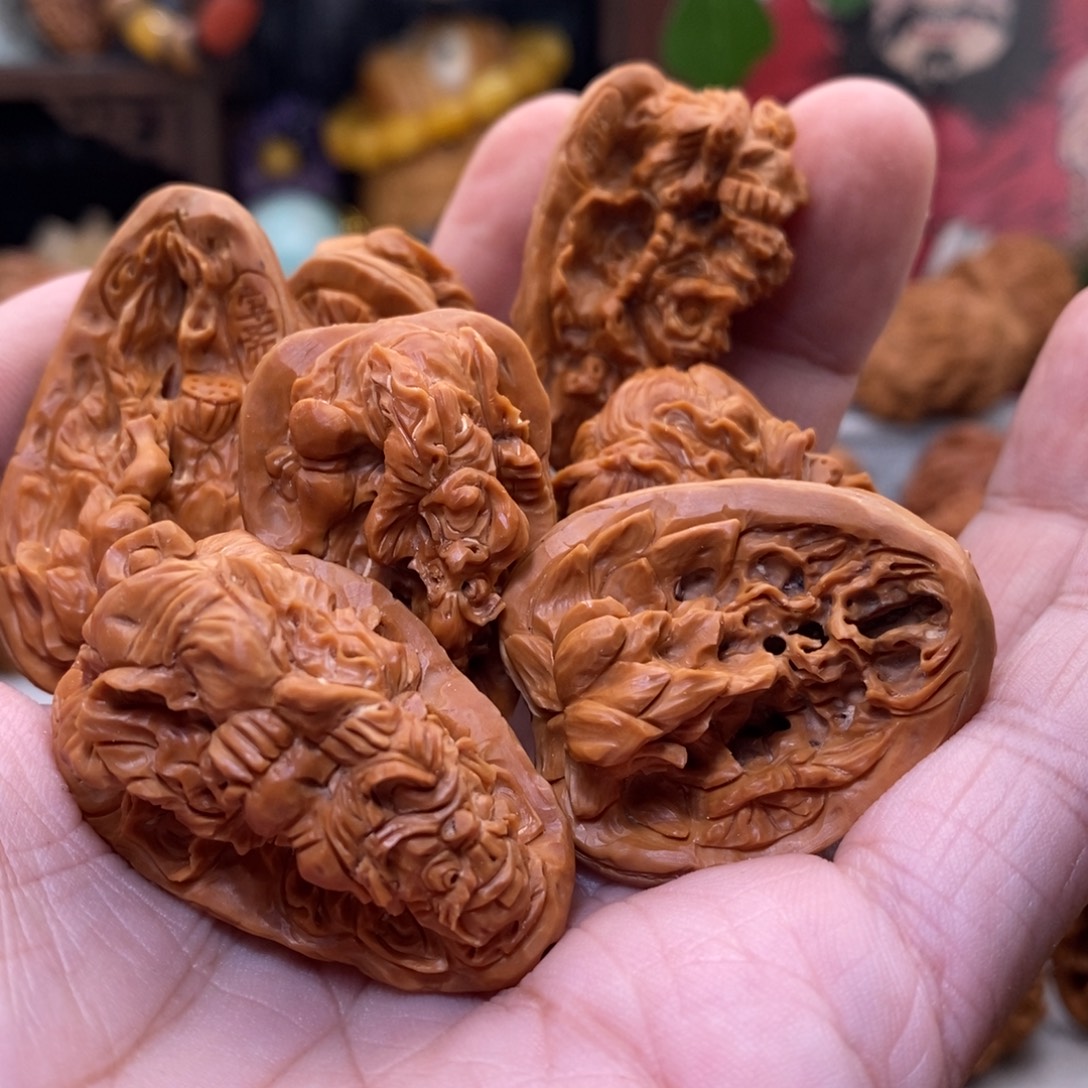 无***水文玩核桃把件纯手工雕刻