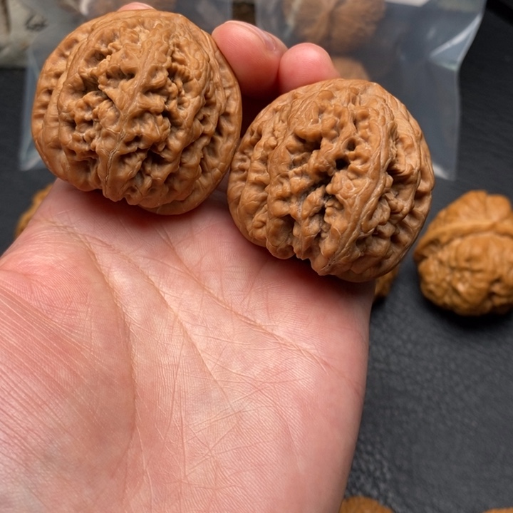 吊坠文玩核桃全品40.5粗筋