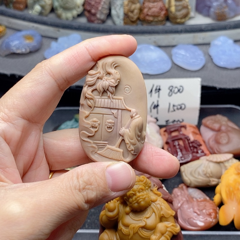 【闪购商品】定制石英质玉吊坠未镶嵌