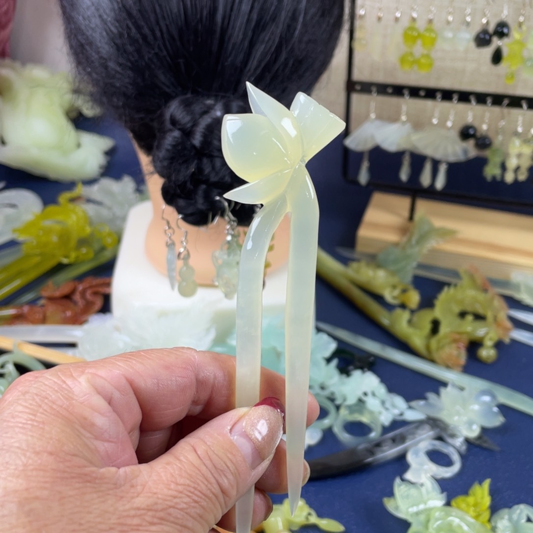 蛇纹石玉发饰未镶嵌晨*?