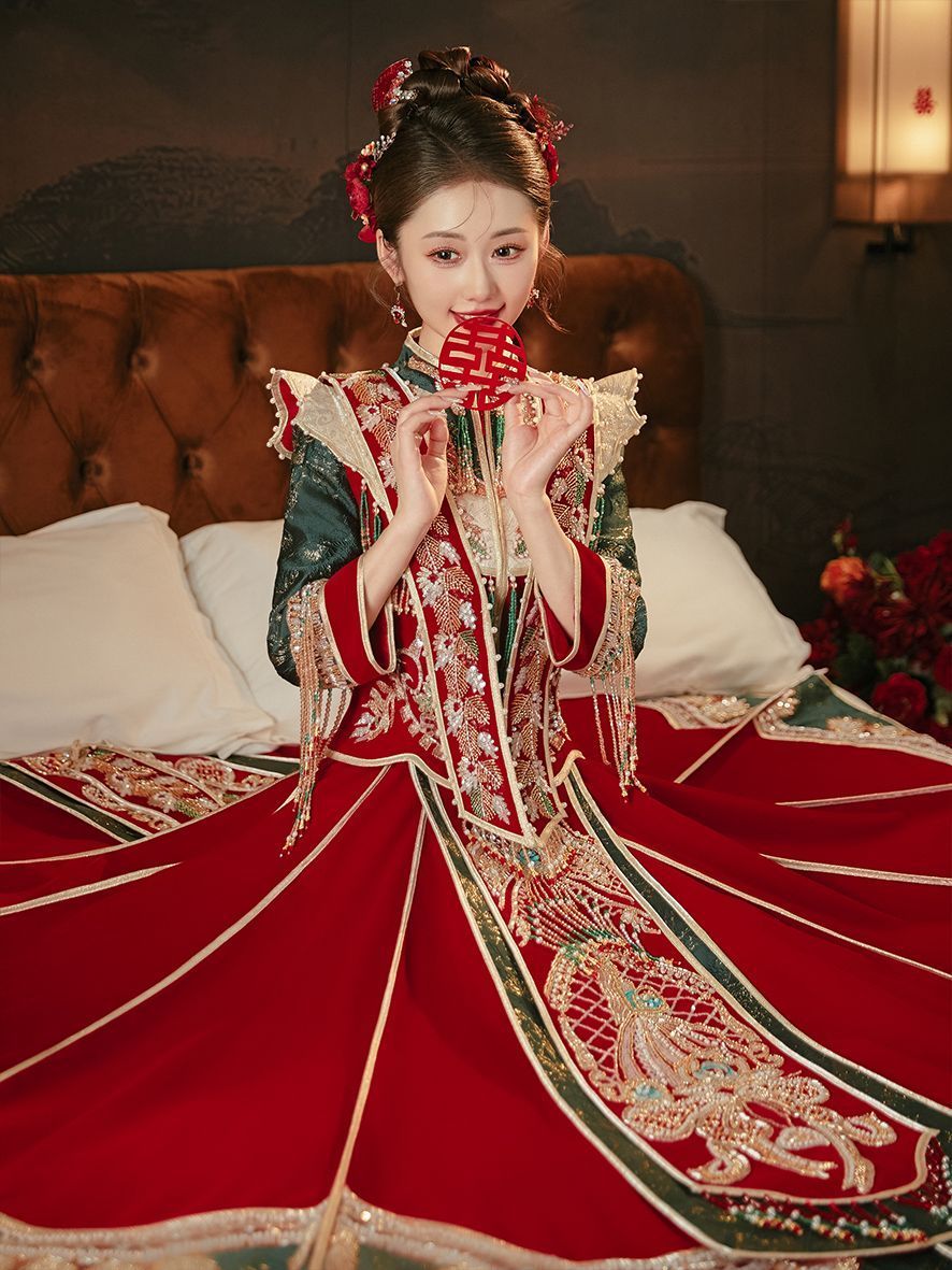 高端秀禾服2025新款中式结婚凤冠霞帔婚服新娘凤仪天下