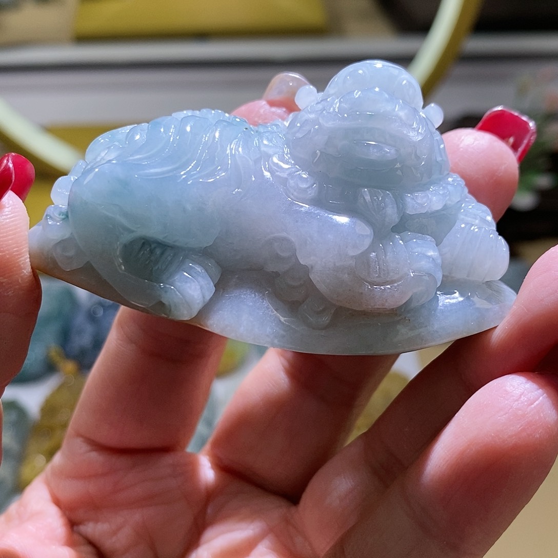 【闪购商品】翡翠颈饰未镶嵌狮子