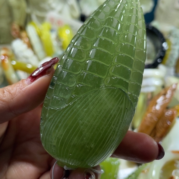 岫玉未镶嵌手把苞米
