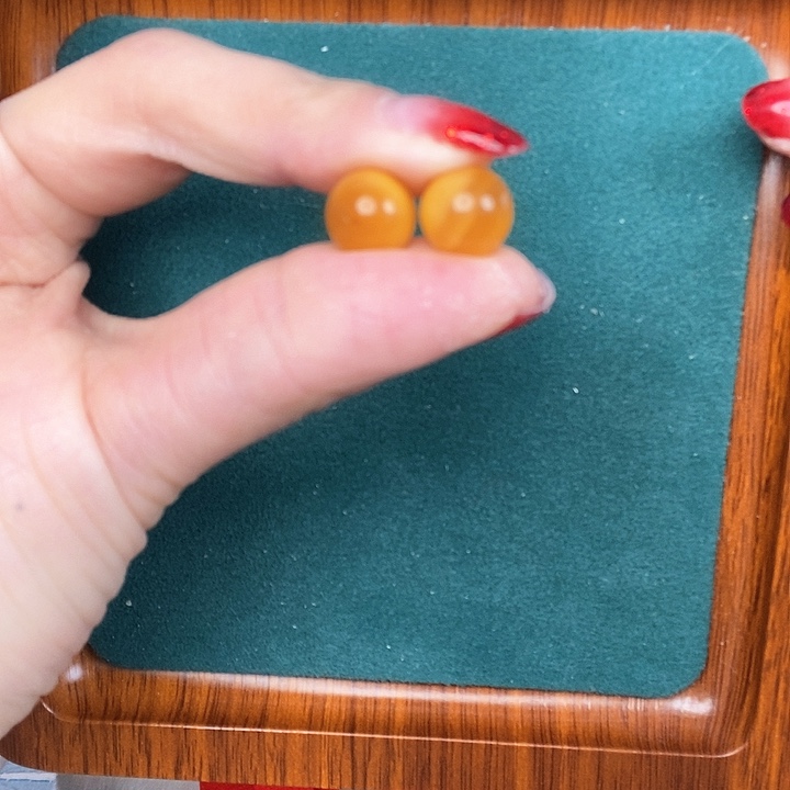 蜜蜡耳饰18K金镶嵌耳钉