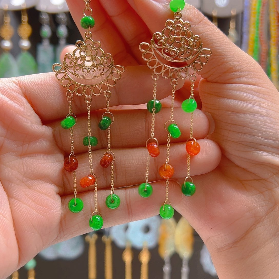 未镶嵌翡翠耳坠翡翠