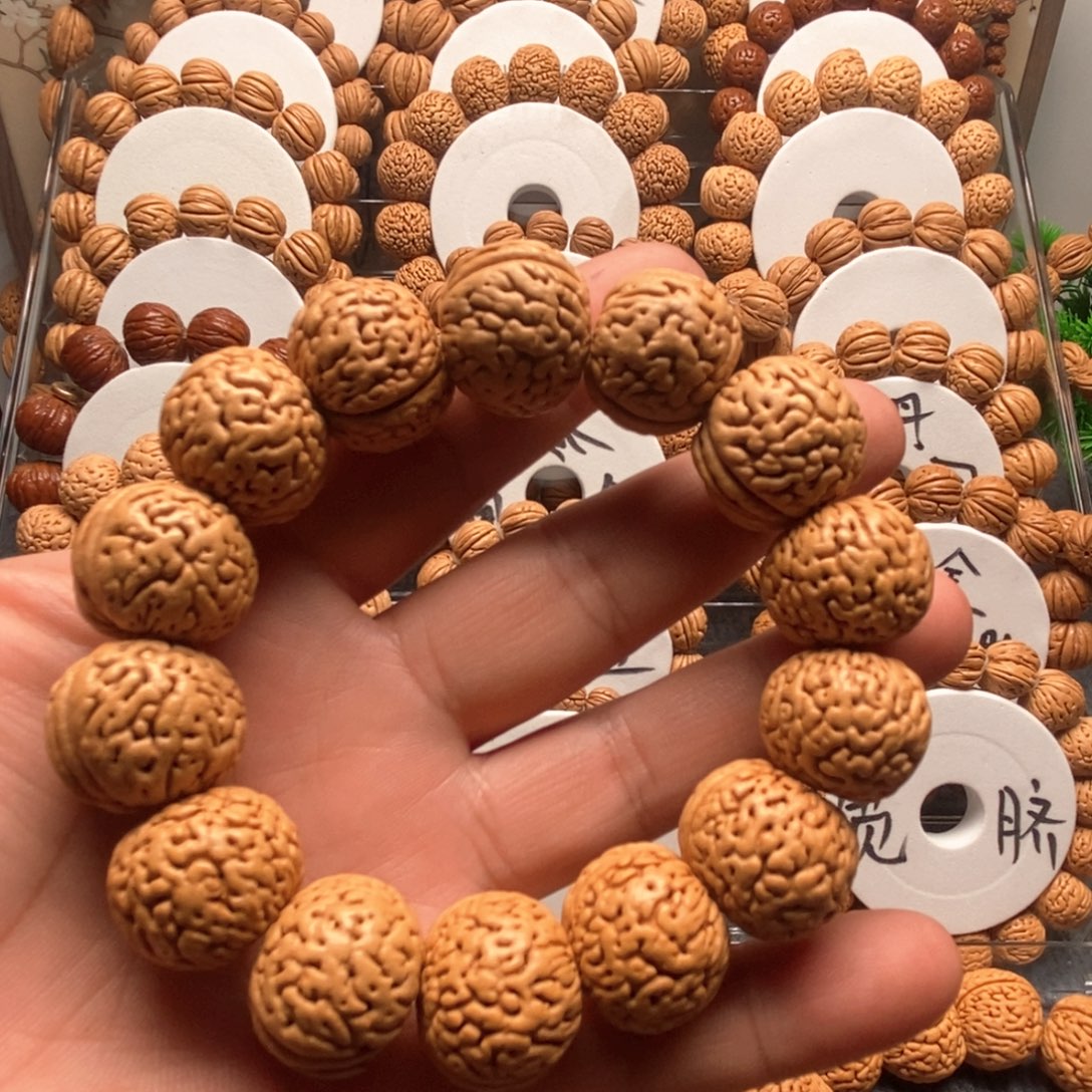 吊坠桃核福利苹果园