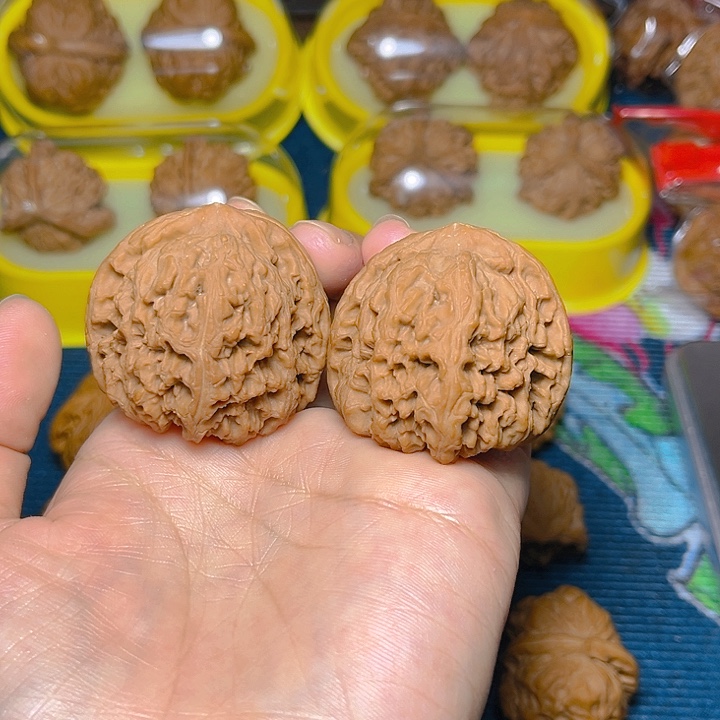 文玩核桃吊坠南将石