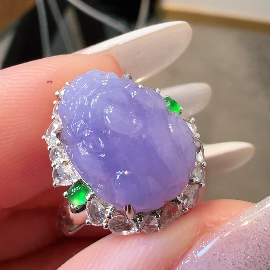 翡翠戒指18K金镶嵌翡翠