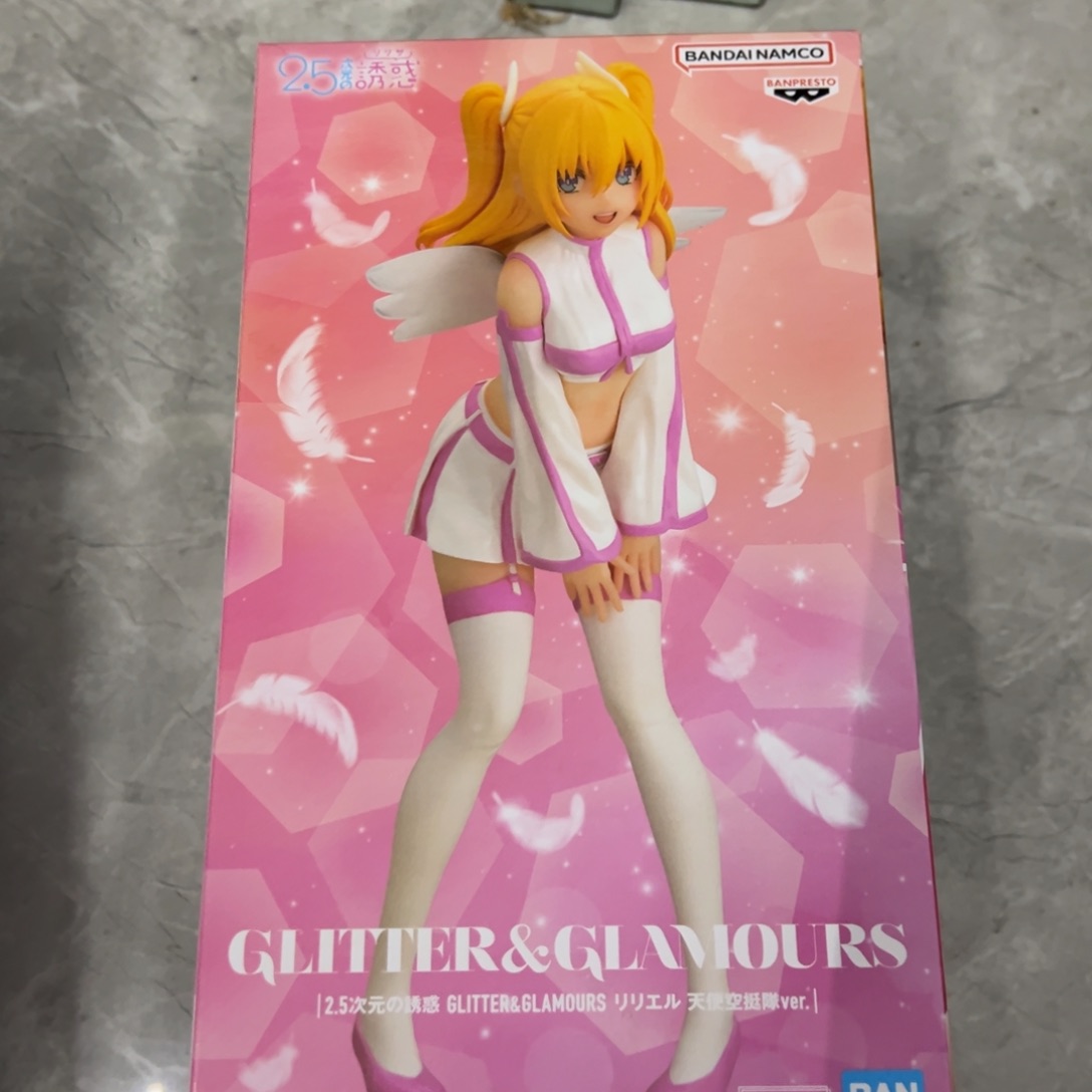 2.5次元黄色头发站姿摆件