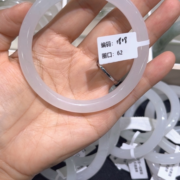 未镶嵌手镯石英质玉圈口62.6