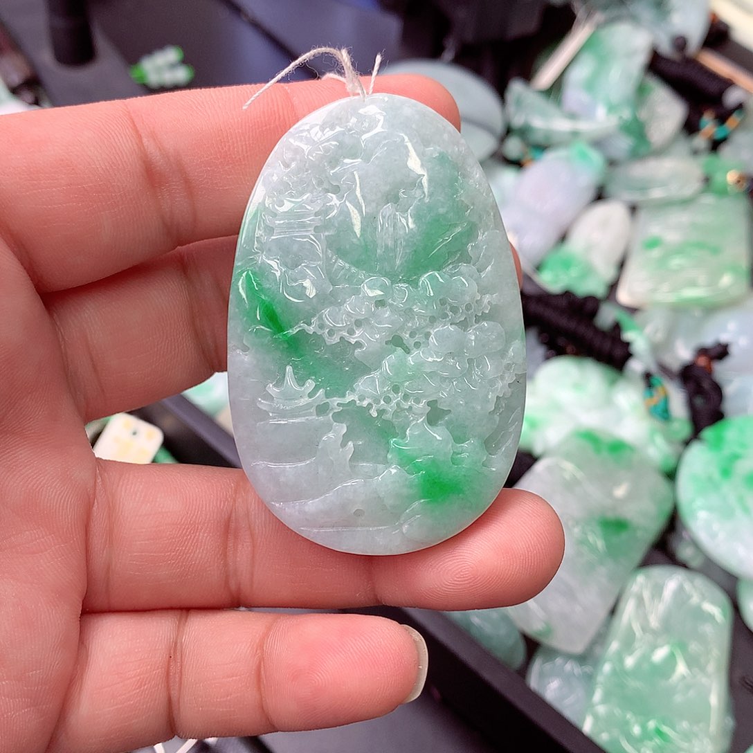 翡翠吊坠(不含链)未镶嵌芊*