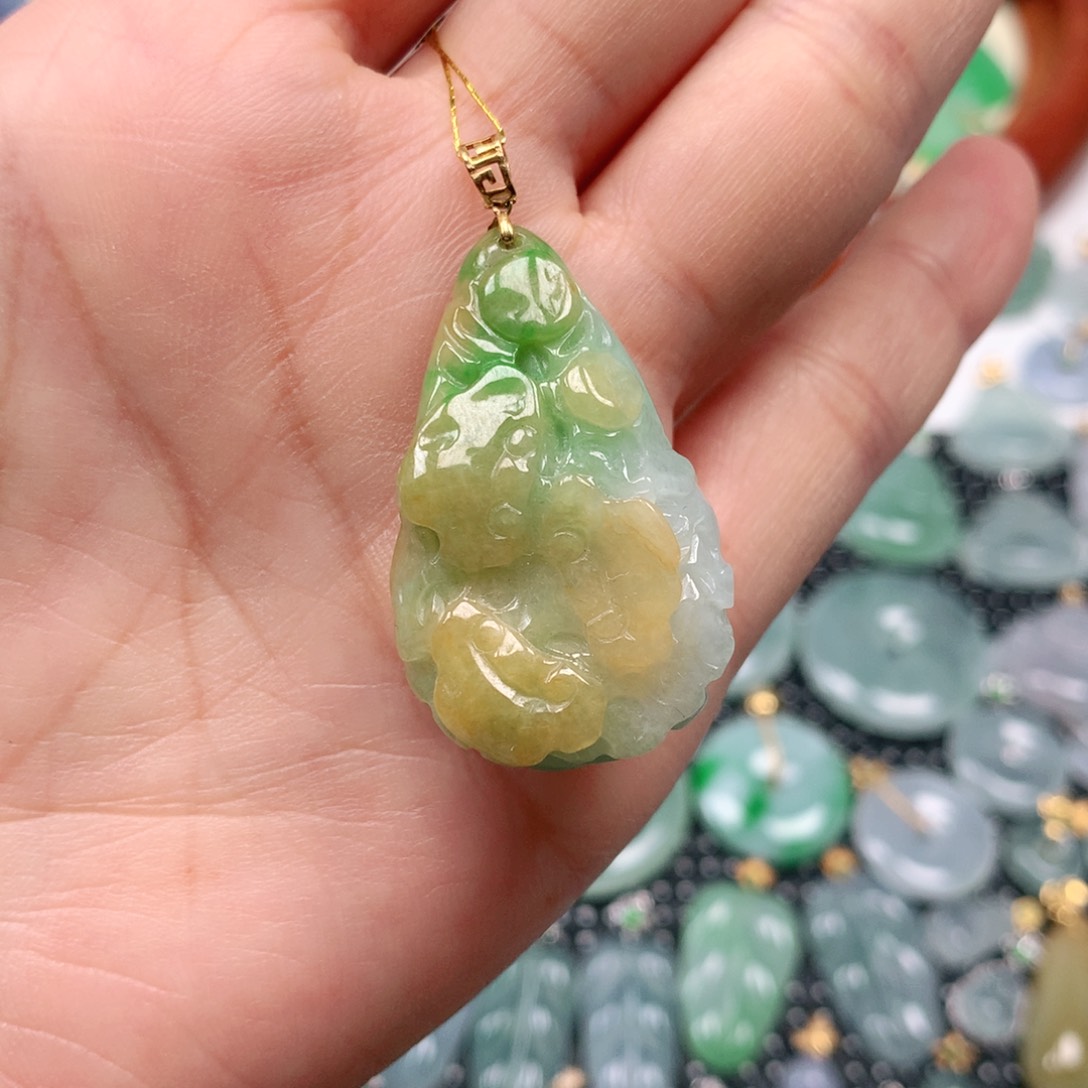 【闪购商品】翡翠吊坠(不含链)18K金镶嵌