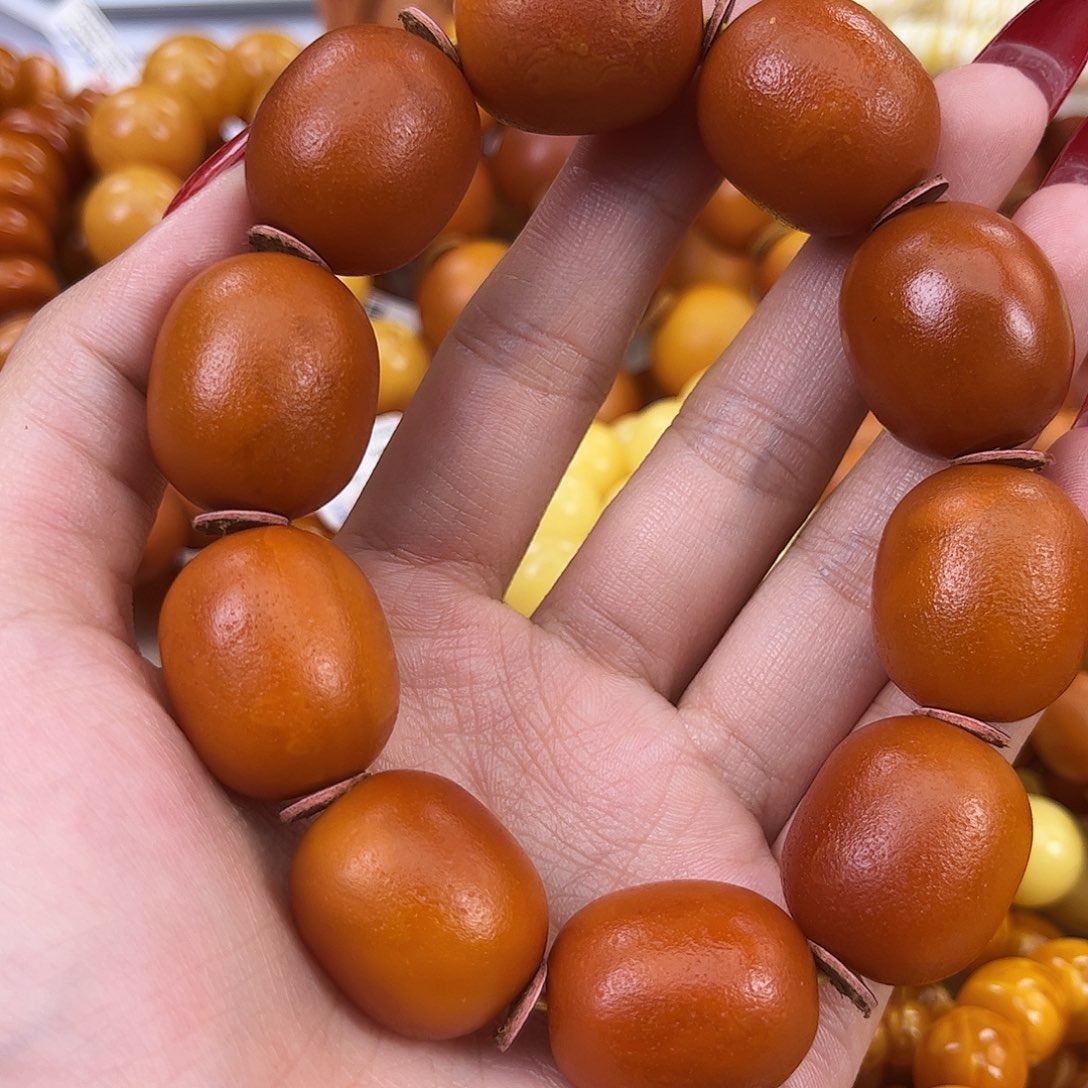 琥珀颈饰未镶嵌蜜蜡