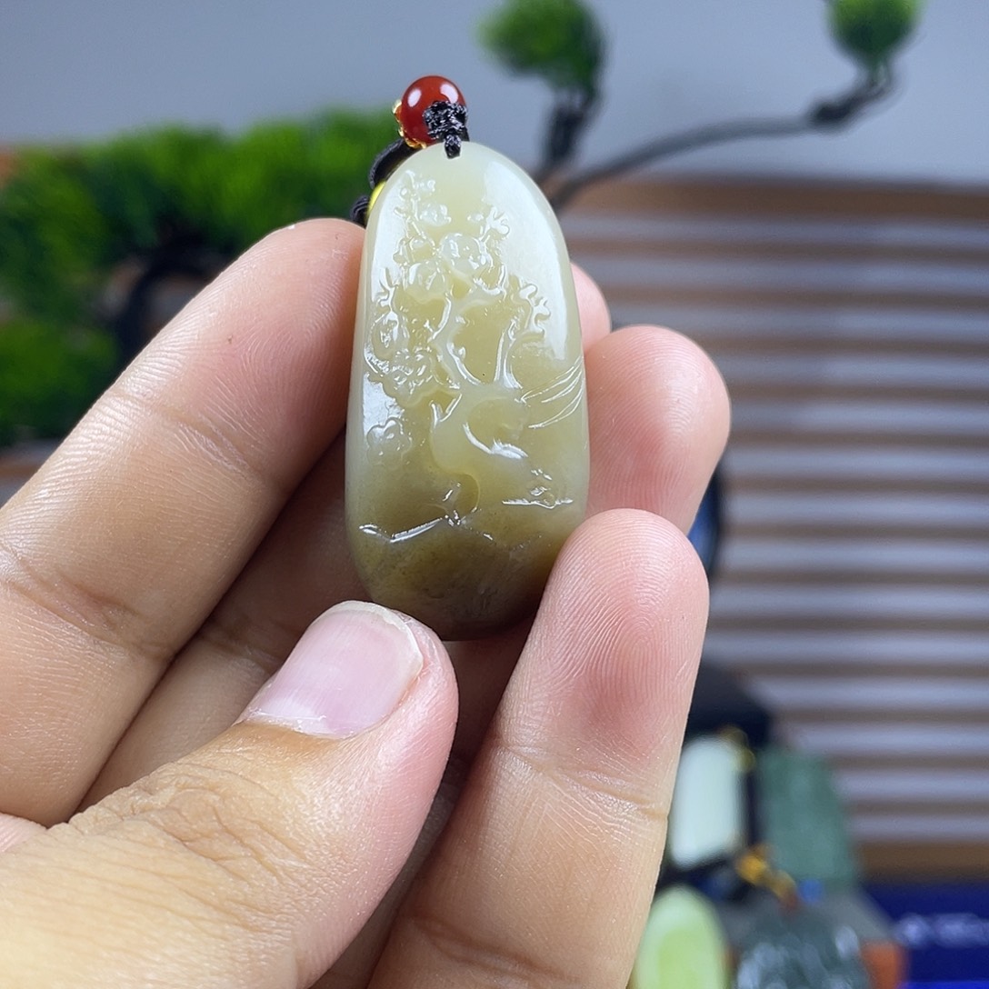 颈饰未镶嵌和田玉