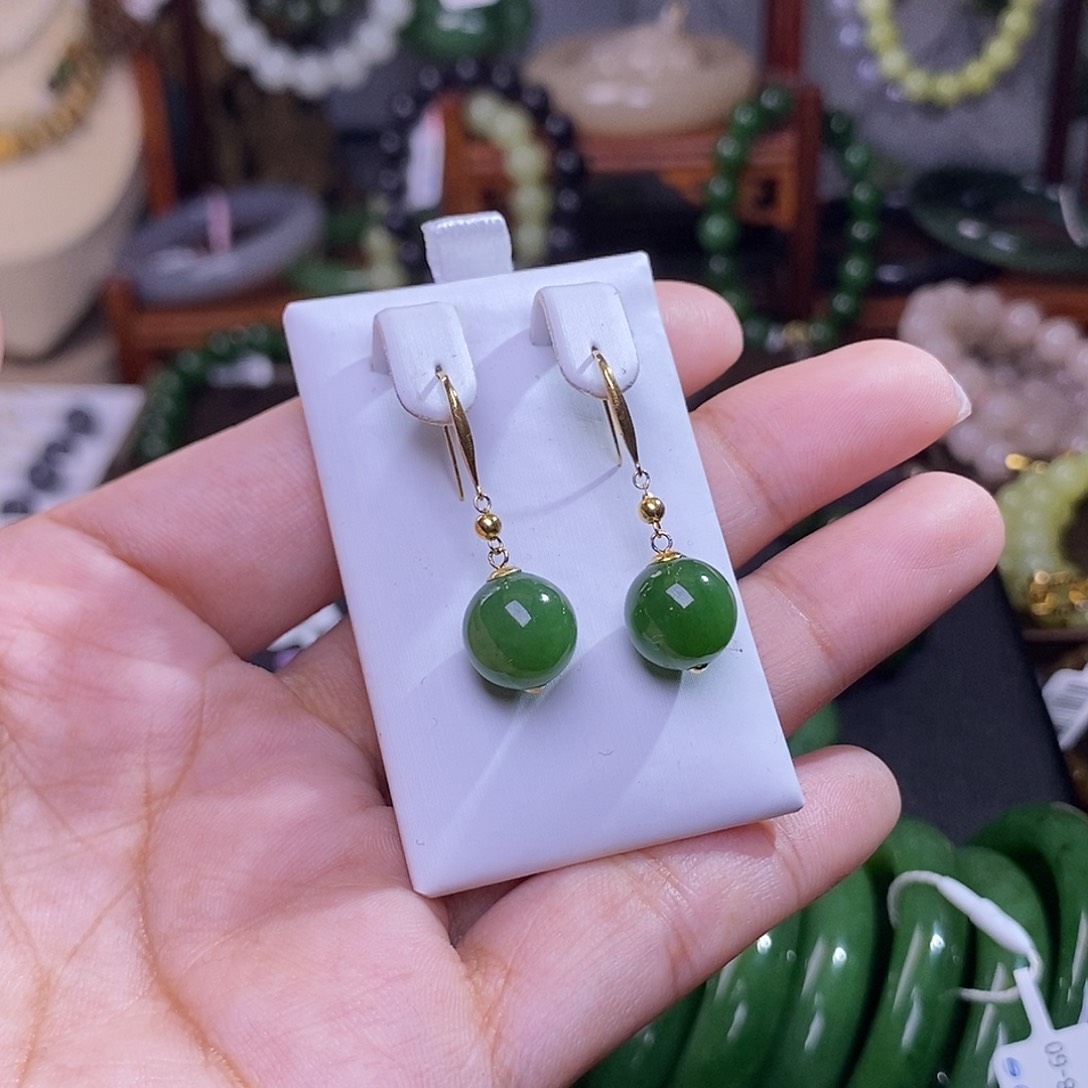 和田玉碧玉满色满绿老料金镶耳坠未镶嵌