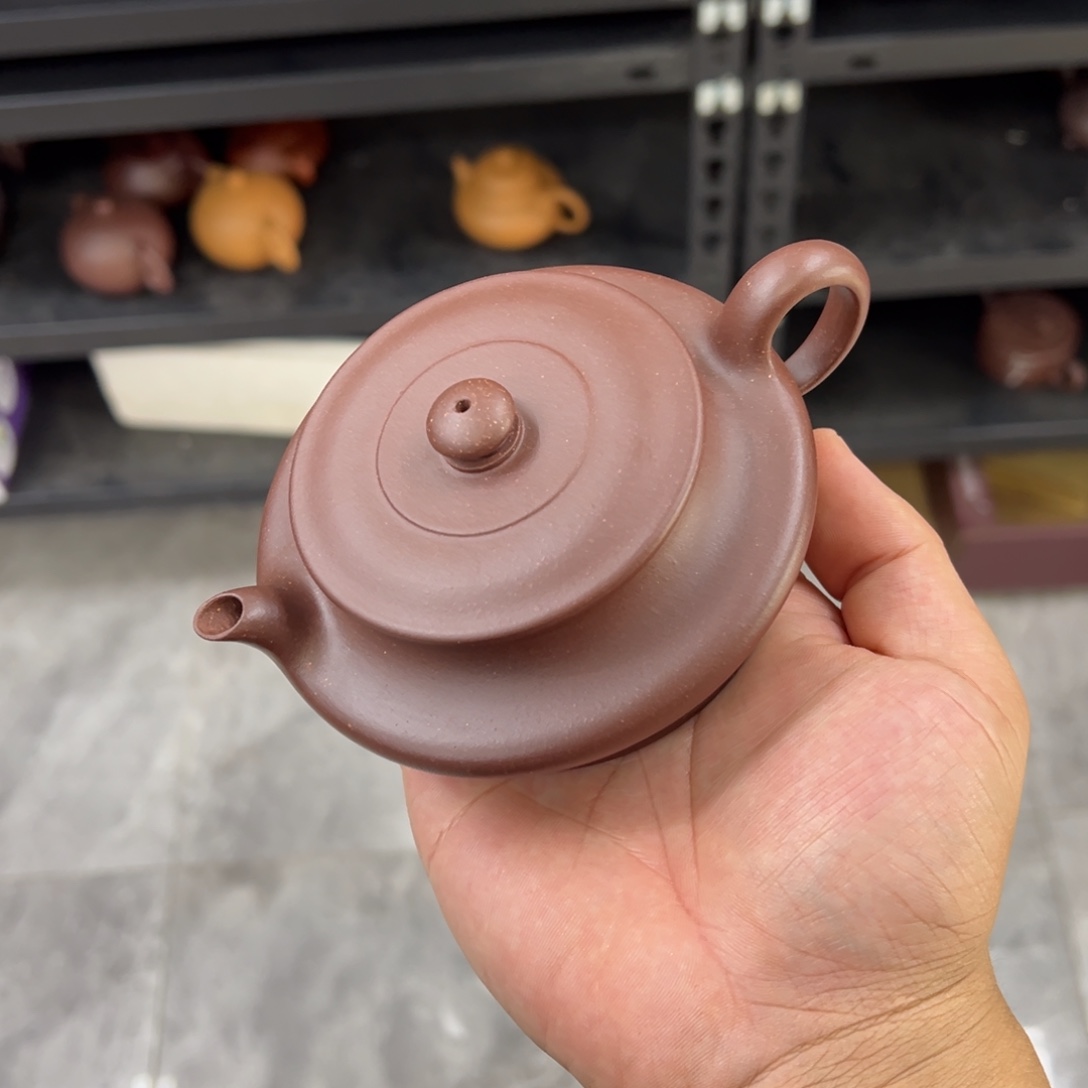 紫砂茶壶汽修厂和机械设备