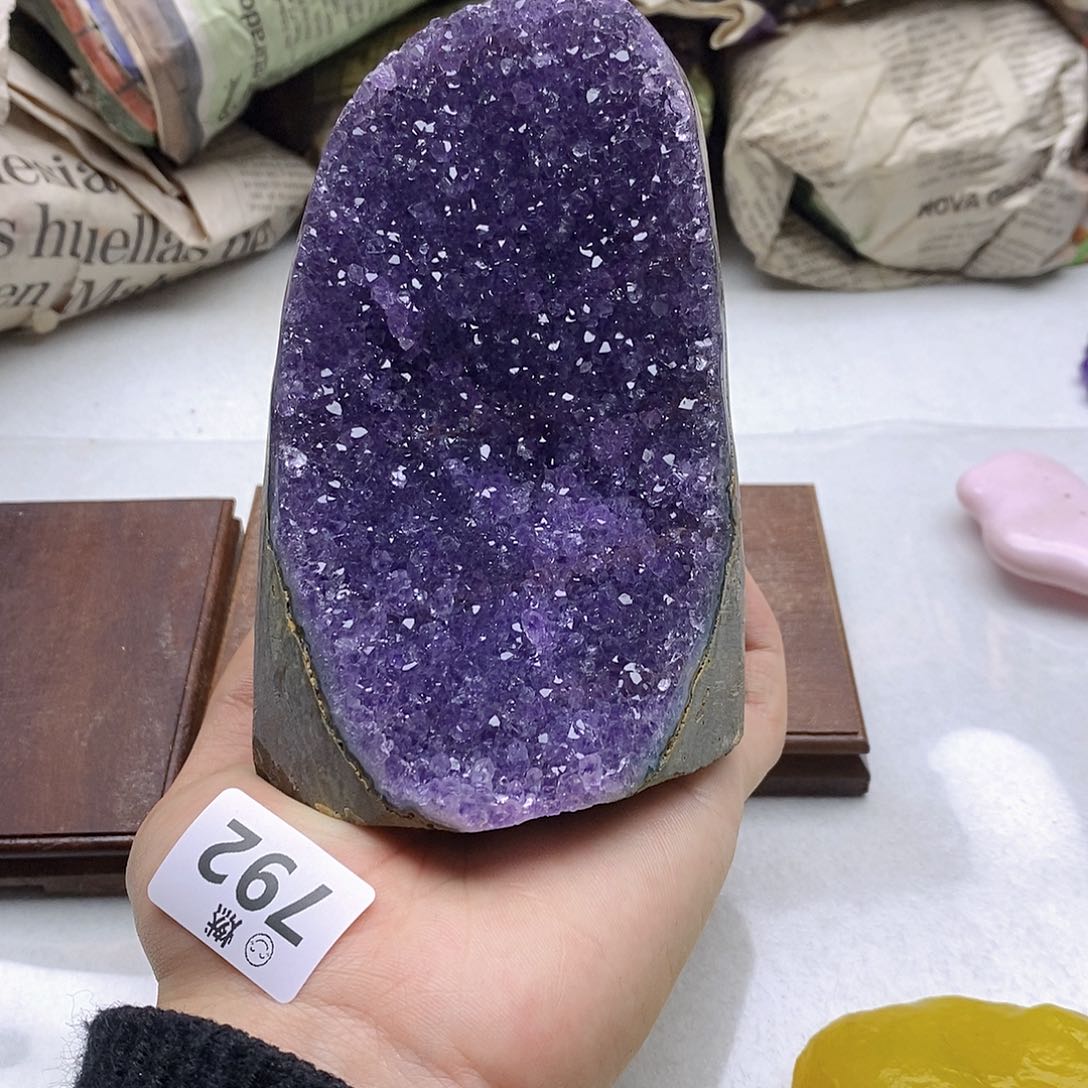 紫晶大型摆件（非配饰）未镶嵌