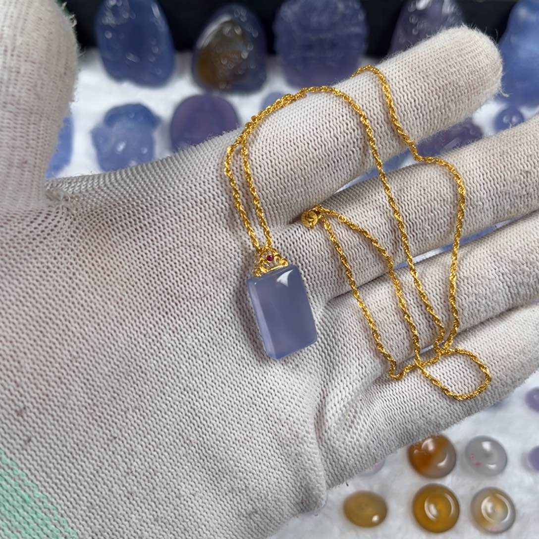 玛瑙吊坠18K金镶嵌蓝玛瑙18k金镶玉方牌