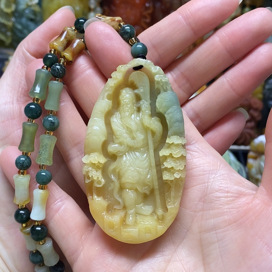 岫玉未镶嵌吊坠(赠链)