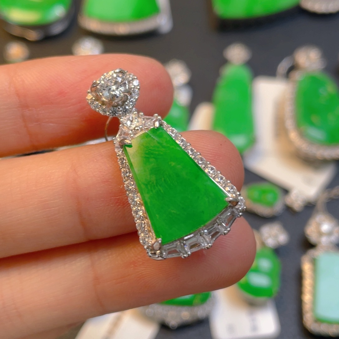 翡翠银S925镶嵌颈饰