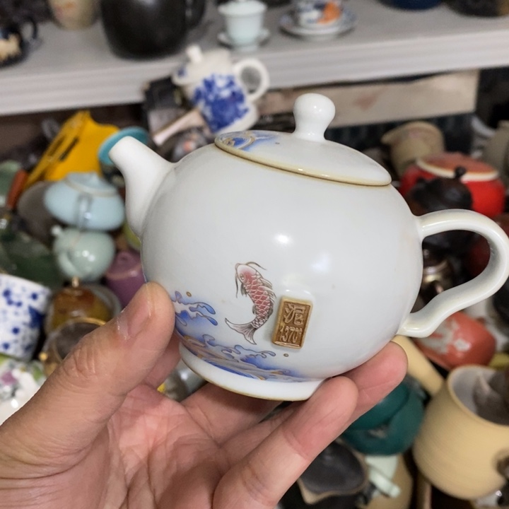 陶瓷艺术品及陶瓷壶