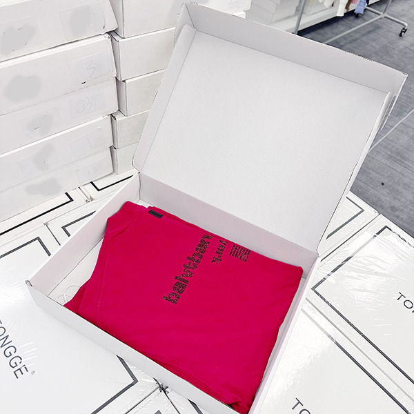 M8 D40 高级感轻奢短袖 圆领短袖T恤【855-1】