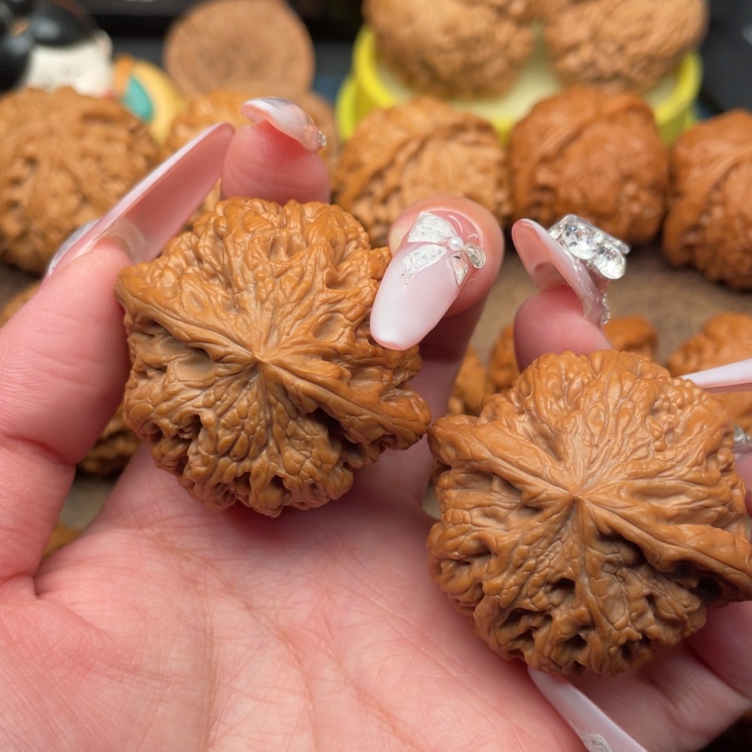 文玩核桃把件全品粗筋46