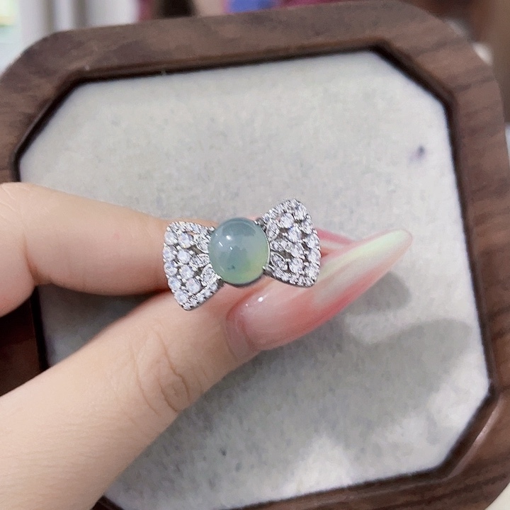 翡翠未镶嵌颈饰天然翡翠Ａ货