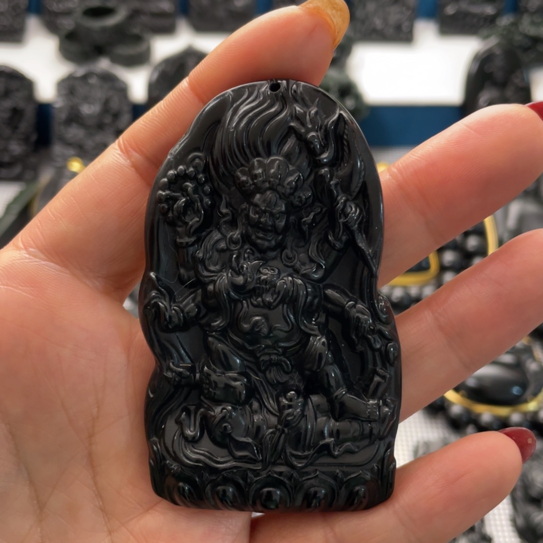 蛇纹石玉吊坠未镶嵌鹧***澜