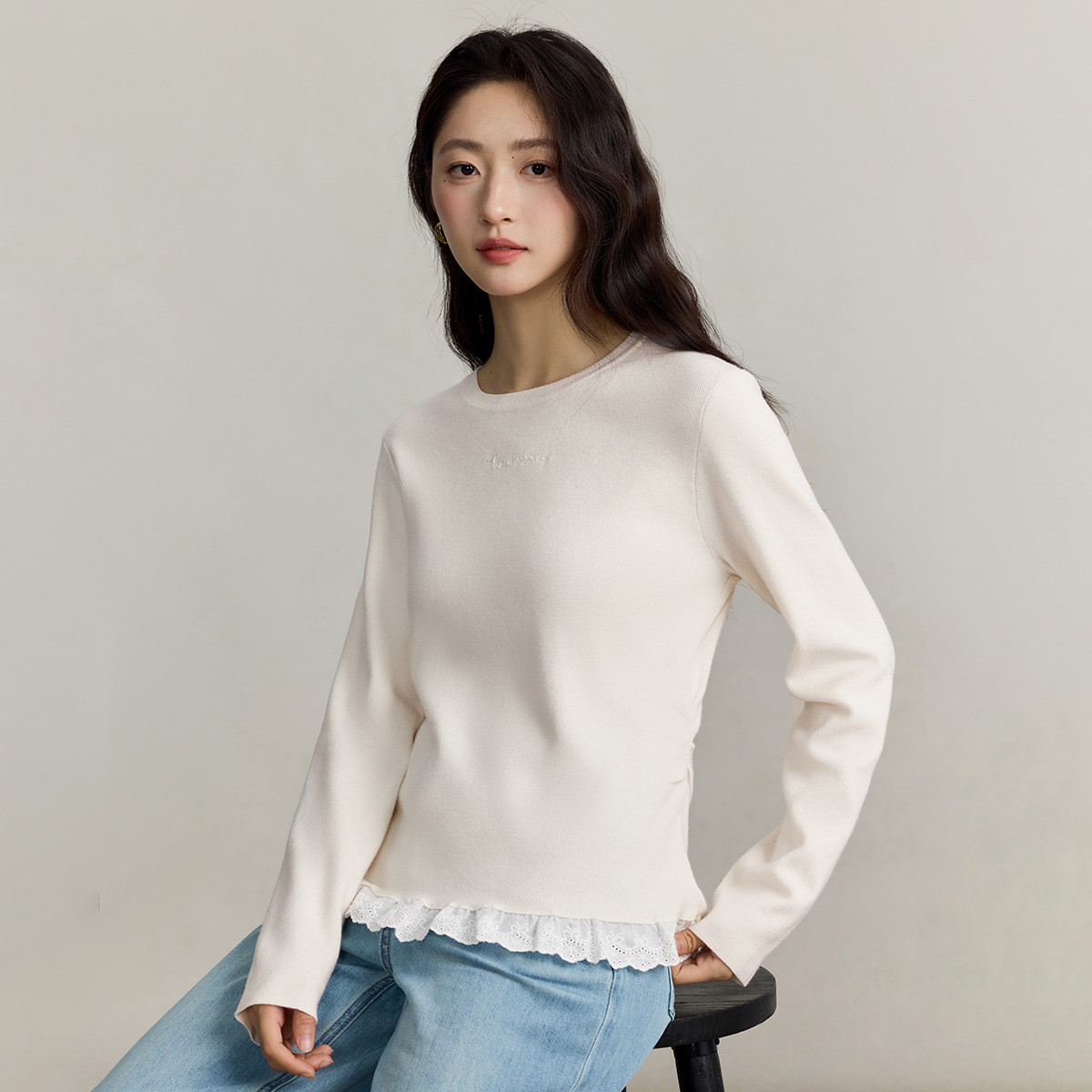 简约蕾丝花边针织衫女2025秋季气质百搭休闲显瘦打底衫上衣