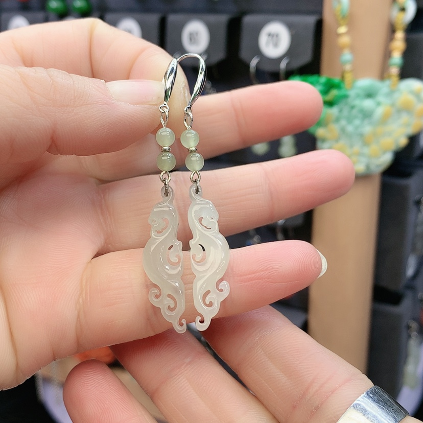 【闪购商品】和田玉耳饰银S925镶嵌精美