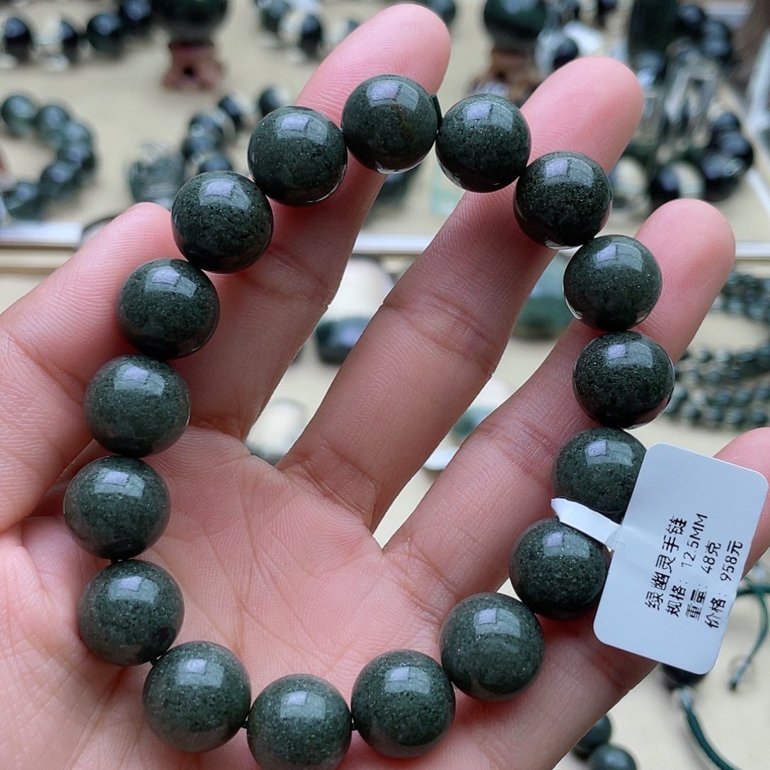 水晶手链未镶嵌洁*?