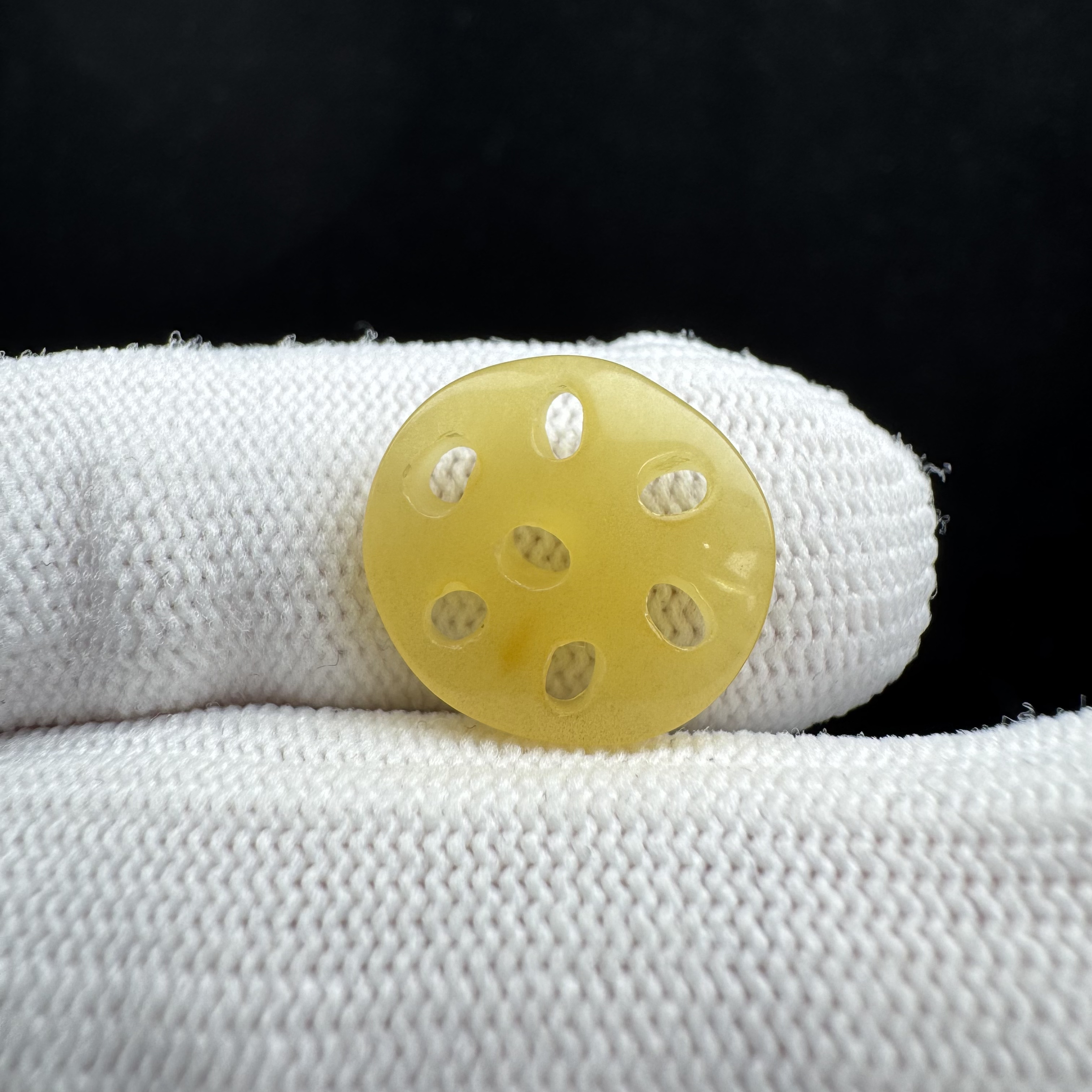 D5261天然原矿蜜蜡 特价藕片 14.7*15.8mm支持复检假一罚十